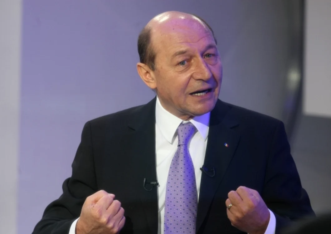 
    Traian Băsescu l-a acuzat pe Victor Ponta că a ascuns faptul că a fost ofiţer SIEFoto: Marian Iliescu/Adevărul  