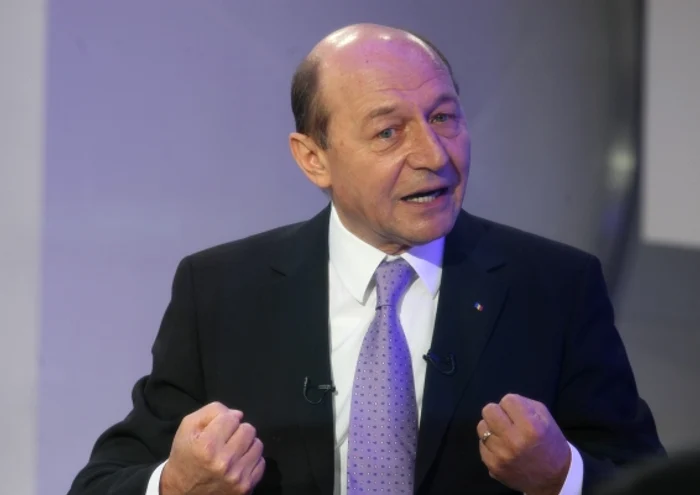 
    Traian Băsescu l-a acuzat pe Victor Ponta că a ascuns faptul că a fost ofiţer SIEFoto: Marian Iliescu/Adevărul  