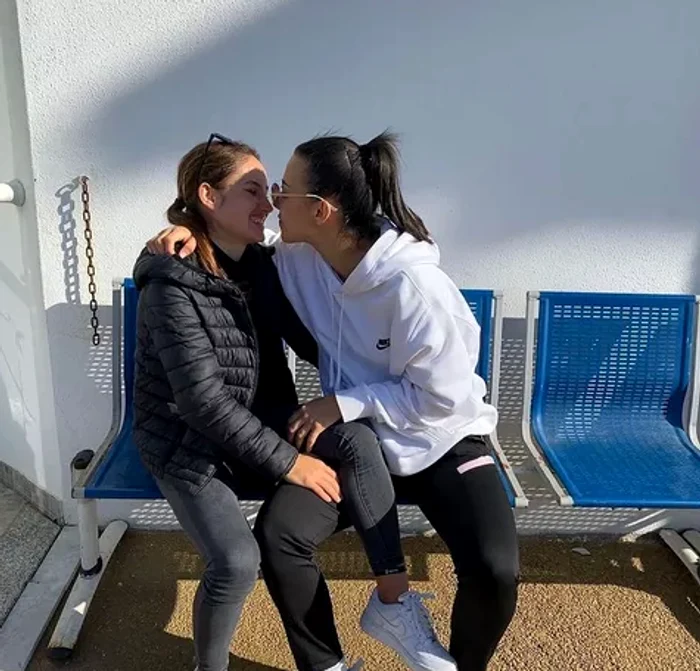 Ana Manea a recunoscut că iubește o femeie. Sursă foto: Instagram Ana Manea