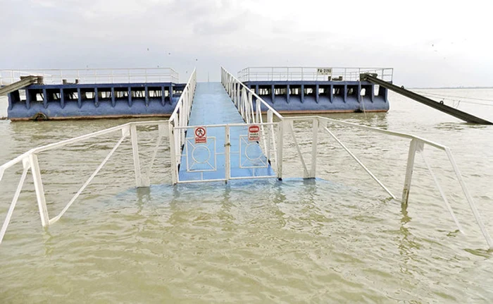 
    Hidrologii au emis cod portocaliu de inundații pe Dunăre până pe 15 iunieFoto: arhiva Click!  