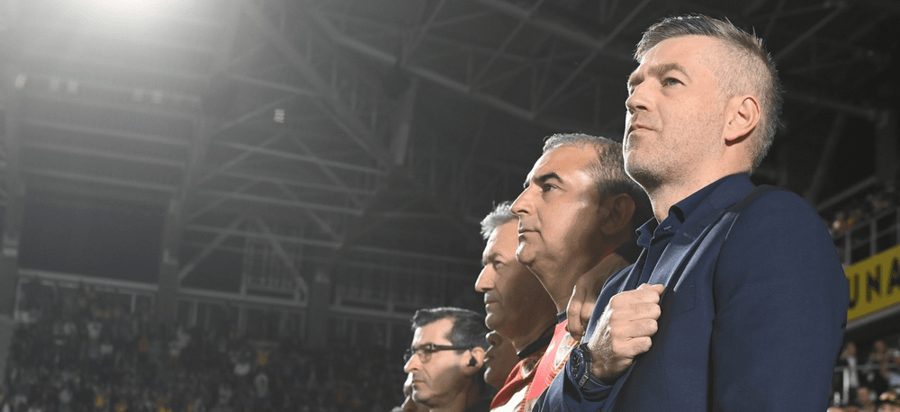 Edi Iordănescu, pus la zid după Andorra - România. „Prea tensionat, încordat, exploda haina pe el”