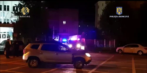 Amplă operațiune de percheziții la traficanții de droguri de mare risc din Sibiu Sursa IPJ Sibiu mp4 thumbnail png