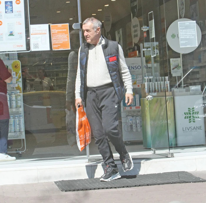 Gigi Becali, la cumpărături în Dorobanţi