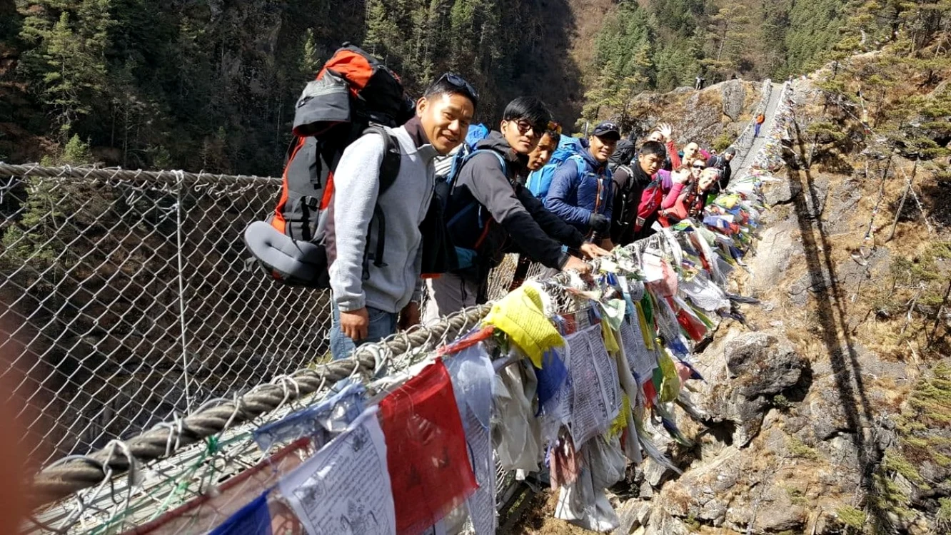 Turişti pe Himalaya FOTO arhivă personală Alexandra Mazilu