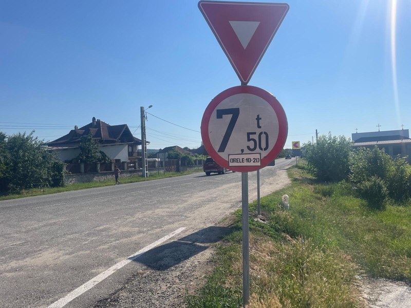 Restricții de circulație în aproape jumătate de țară, din cauza caniculei