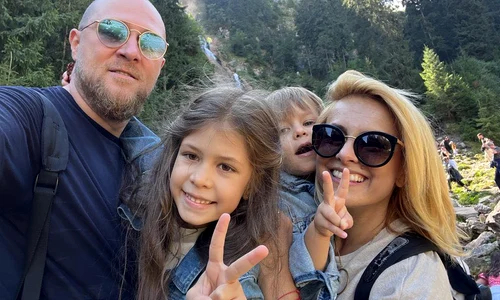 simona si familia jpg