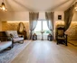 Proprietatea are 540 de metri pătrați și este alcătuită din trei clădiri. FOTO: sothebysrealty.com