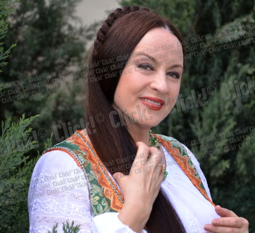 
    Maria Dragomiroiu  