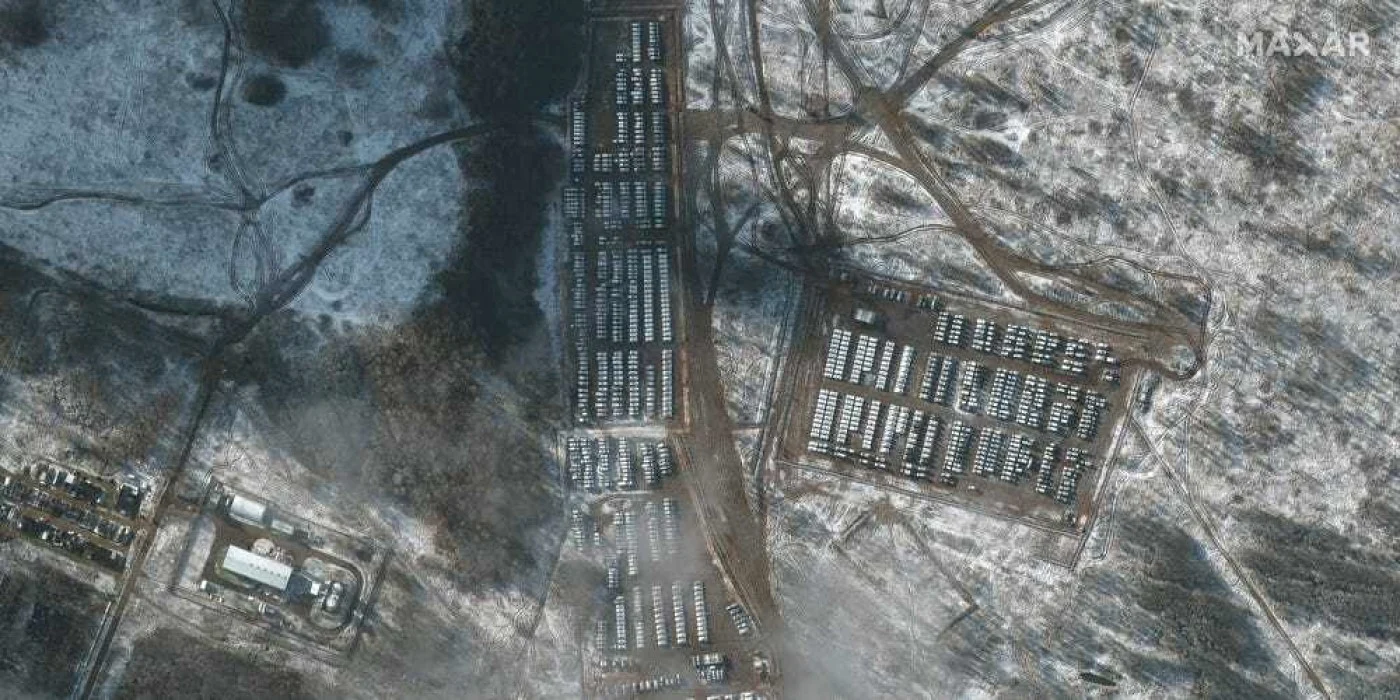 FOTO: Military Times/Maxal Technologies - O imagine din satelit a unităţilor desfăşurate în Yelnya, Rusia, 19 ianuarie 2022