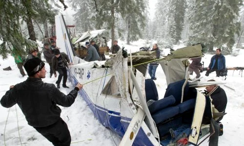 Avion Iovan accident aviatic (FOTO MEDIAFAX) jpeg