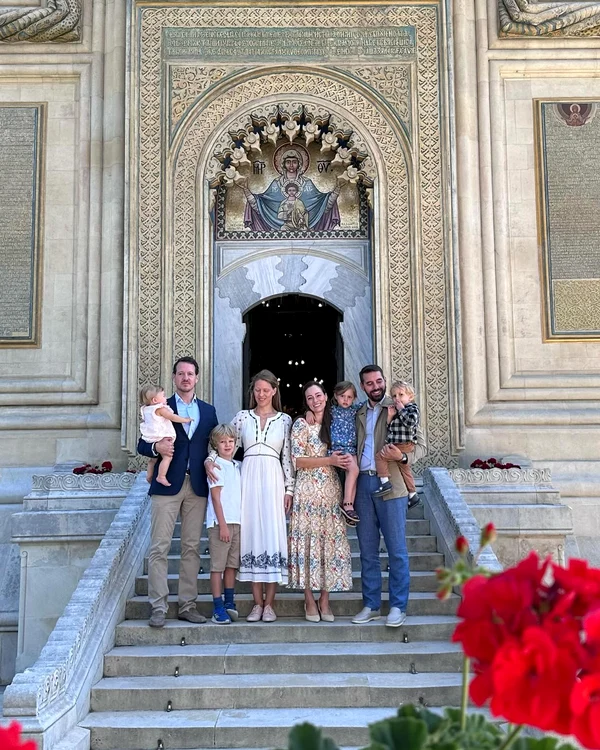 Nicolae și Alina ai României cu verii sârbi Facebook jpg