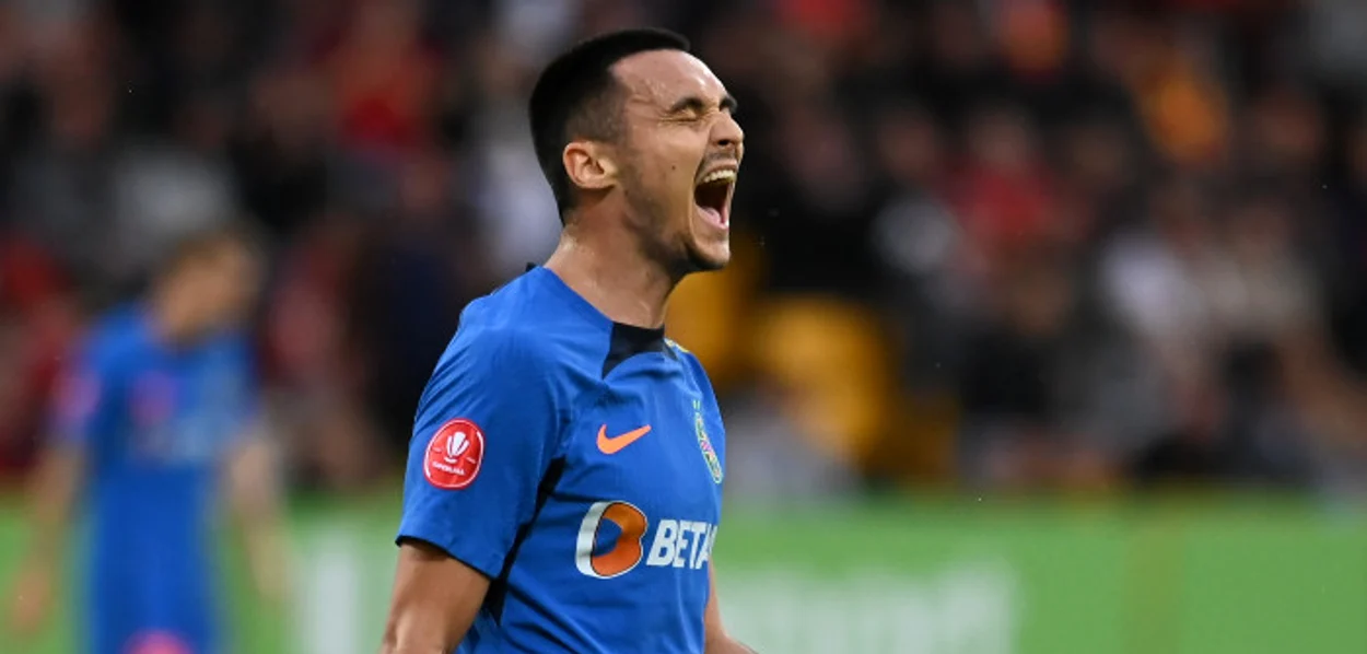 Adrian Șut, eliminat după terminarea meciului FCSB - Sparta Praga. FOTO: Arhiva Adevărul