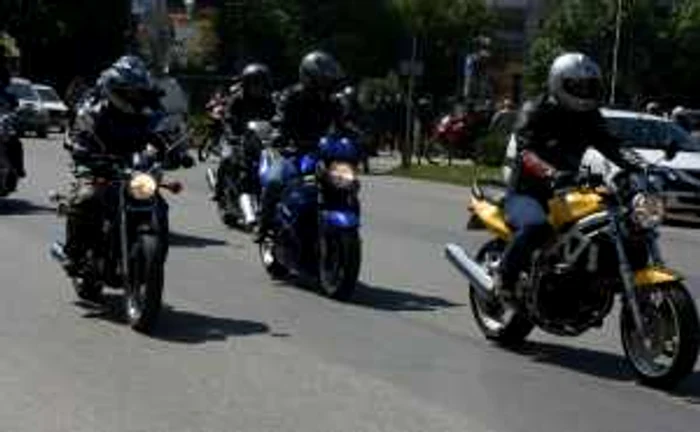 Motocicliştii vor să prevină accidentele