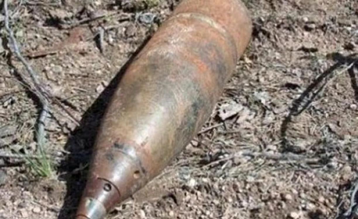 
    Un proiectil de război a fost descoperit în această dimineaţă în Drumul Taberei  