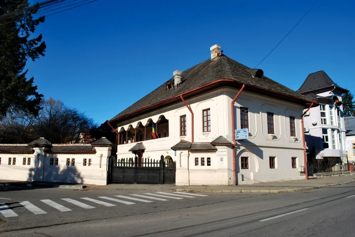 Casa Ştefănescu, cea mai veche construcţie civilă din Câmpulung, a fost în centrul atenţiei la Salonul oficial de arhitectură din 1928