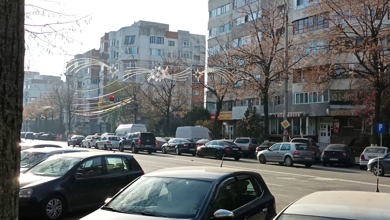 A început împodobirea străzilor din Buzău