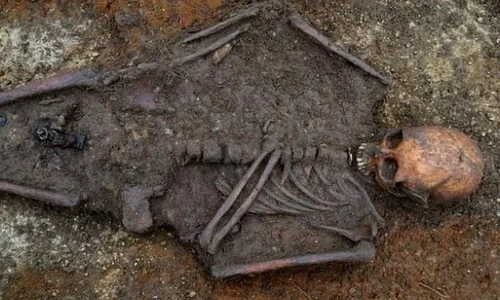 Descoperire uimitoare: unul dintre primele morminte creştine din Europa de Vest jpeg
