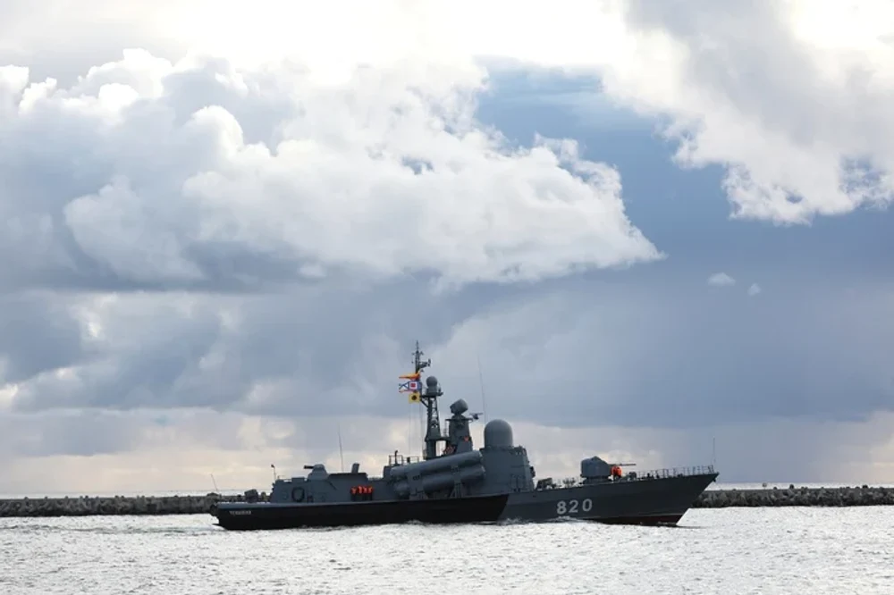 Marina Regală britanică, în alertă: o navă de război rusă a deschis focul la doar 40 de mile de Plymouth, în timpul unui exercițiu militar