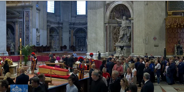 papa vatican Media live png