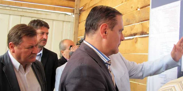 Ministrul Silaghi pe şantierul autostrăzii