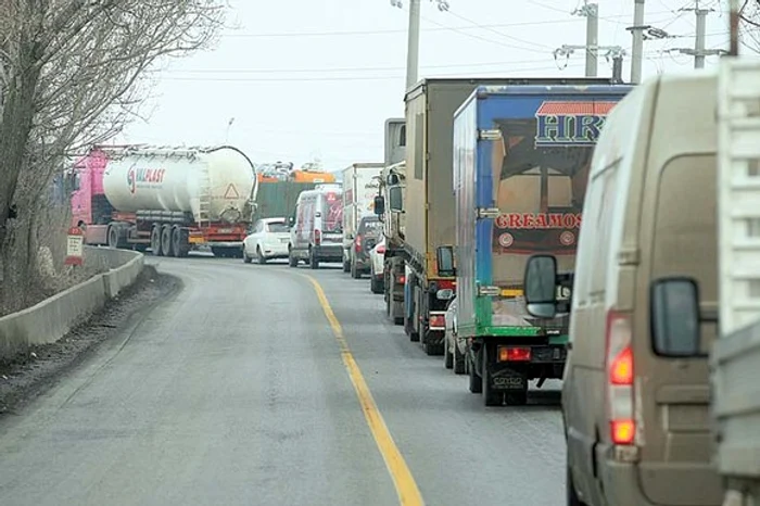 Zilnic, se circulă bară la bară pe zona de Sud a Centurii Capitalei, unde este doar o bandă pe sens