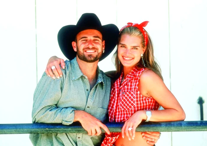 Andre şi Brooke au fost soţ şi soţie aproape doi ani