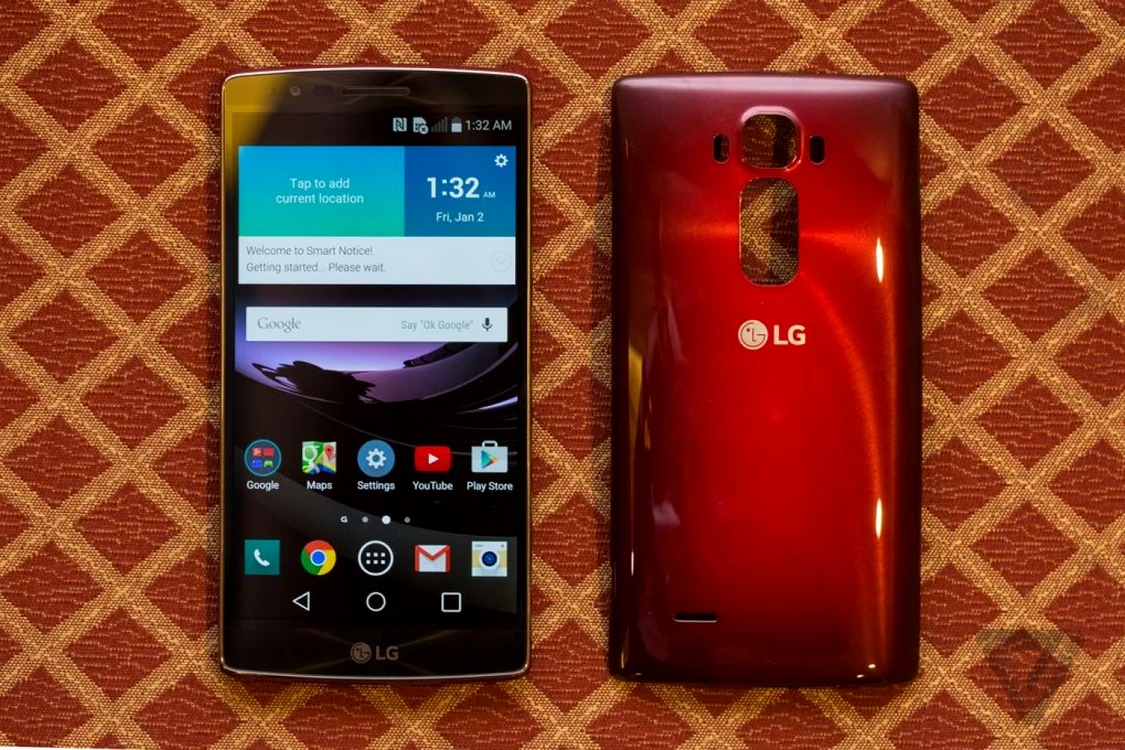 LG G Flex 2 este cel mai nou smartphone al sud-coreenilor şi al doilea curbat. FOTO The Verge