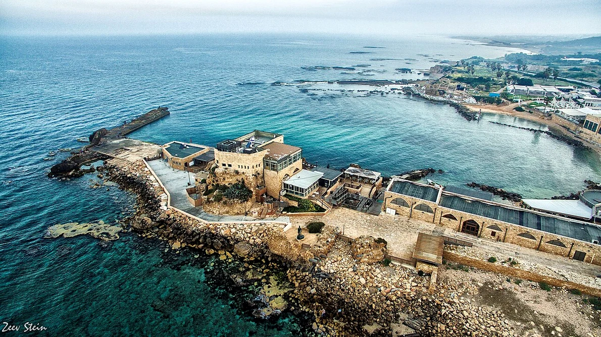 Portul antic de la Caesarea Maritima, construit în vremea lui Irod cel Mare