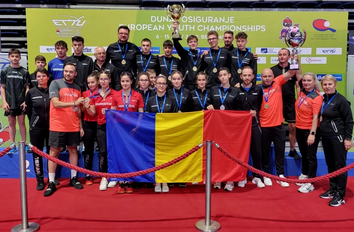 Lotul României de la Campionatul European de Tenis de Masă Juniori 2022 FOTO: FRTM