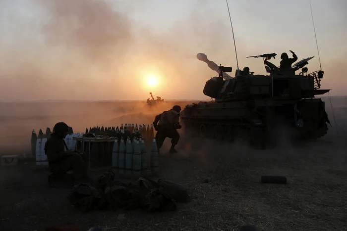 Imagine cu o parte din trupele terestre israeliene din Fâşia Gaza. FOTO: Reuters