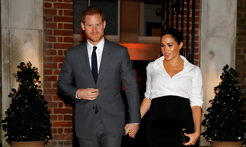 Meghan Markle i a cerut tatălui ei să o lase să și trăiască viața în pace, alături de Prințul Harry  jpeg
