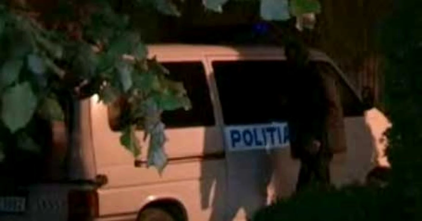 Hoţii au fost duşi la poliţie