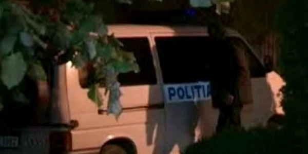 Hoţii au fost duşi la poliţie
