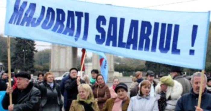 
    Vești bune pentru cei care muncesc: se măresc din nou salariile de la 1 ianuarie 2019FOTO: adevarul.ro  
