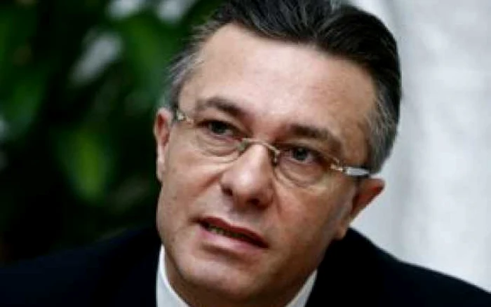 Cristian Diaconescu va prezenta la Haga progresele României în lupta împotriva corupţiei