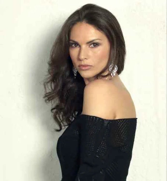 
    Ramona Bădescu.  