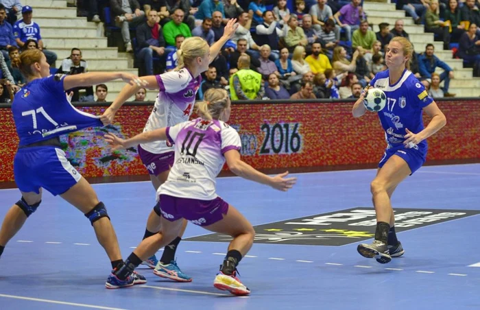 CSM Bucureşti a evoluat numai cu tribunele pline în Liga Campionilor