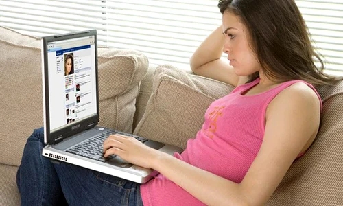 stres facebook 0 jpeg