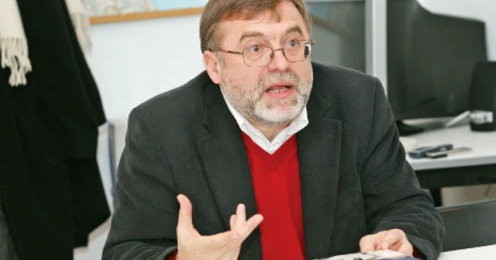 Matei Vişniec, 54 de ani, este dramaturgul român contemporan căruia i se joacă cele mai multe piese la nivel mondial