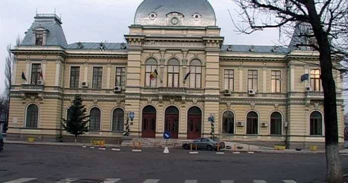 Primăria municipiului Râmniuc Sărat  FOTO: Arhivă