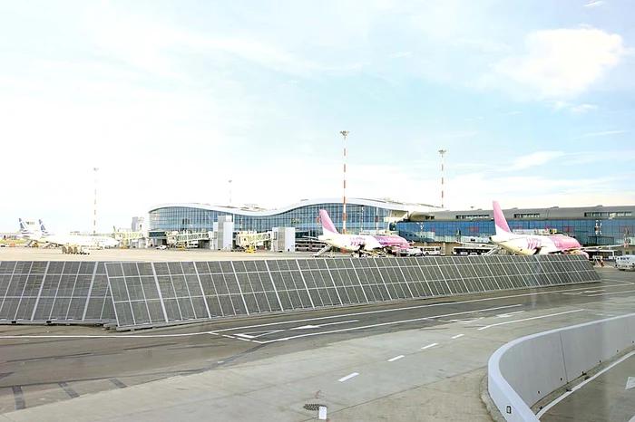 În 2012, a fost inaugurat terminalul în formă de vioară, care a costat 52 de milioane de euro