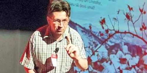 Dumitru Cornel Vîlcu a protestat, în iarnă, în centrul Clujului ca să-şi arate nemulţumirea faţă  de starea în care se află ţara   