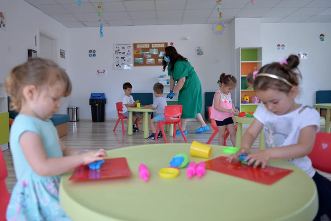 Nici preșcolarii nu poartă mască de protecțieFoto: Mediafax