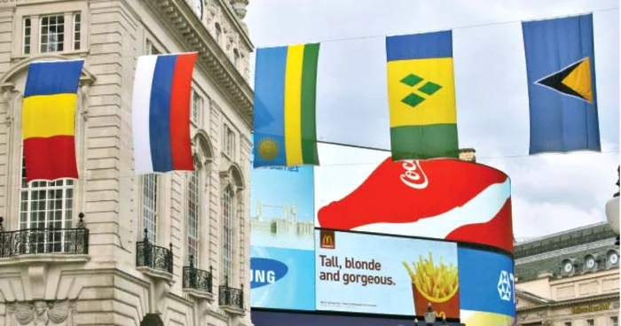 Drapelul României poate fi văzut pe marile bulevarde londoneze