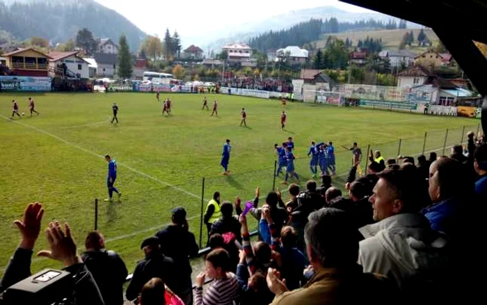 Bucovina Pojorâta - Rapid Bucureşti 2-1. FOTO Dănuţ Zuzeac