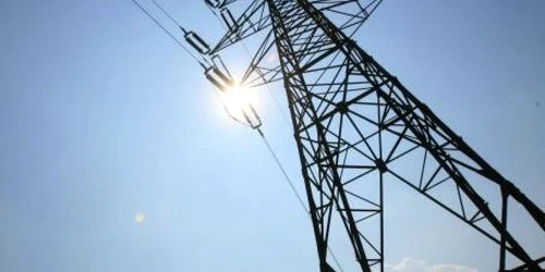 Stâlpii de tensiune sunt preferaţi de sinucigaşii care vor să fie remarcaţi /Foto Arhivă