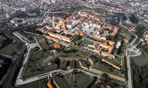 Cei dintîi o sută de ani – o scrisoare către prietenul meu român jpeg