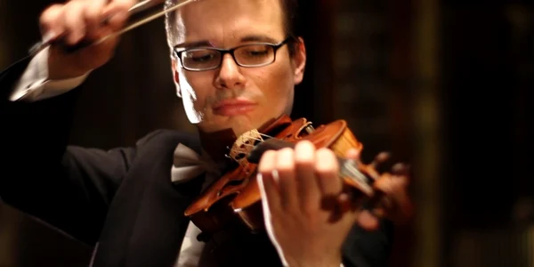 Violonistul Alexandru Tomescu şi vioara Stradivarius Elder-Voicu