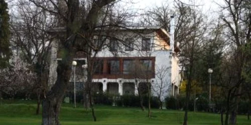 casa lui ceausescu de la iasi