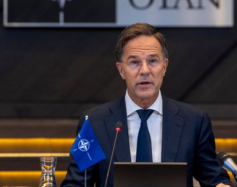  Rutte îi dă dreptate lui Trump în privința „egalizării asistenţei de securitate acordate Ucrainei". Avertismentul transmis lui Putin